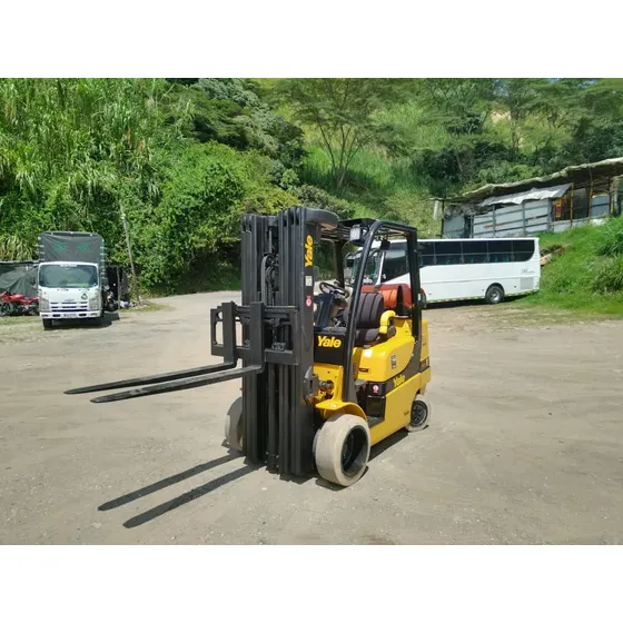 Montacarga  Yale  3  Ton. Agas Torre  4  Secciones 7.40 Mts