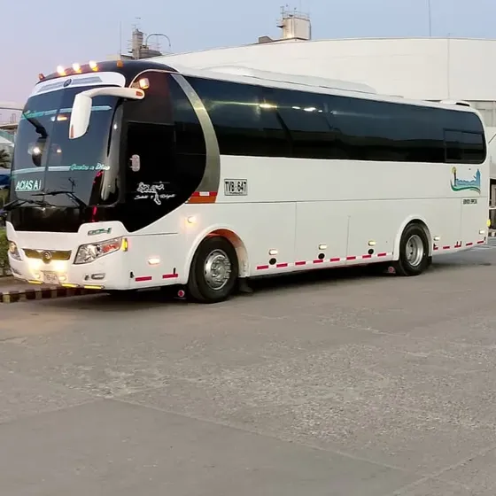Bus Yutong 6107 Modelo 2014   43 Pasajeros  Todo Original
