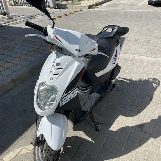 Akt Jet Taiwán 125 Blanco/negro