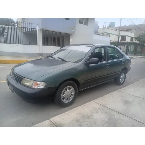 Nissan Sentra Sedan