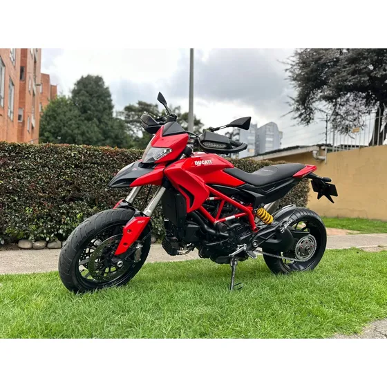 Ducati Hypermotard 939