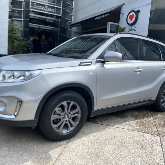 Suzuki Vitara 2022 1.6 At Live