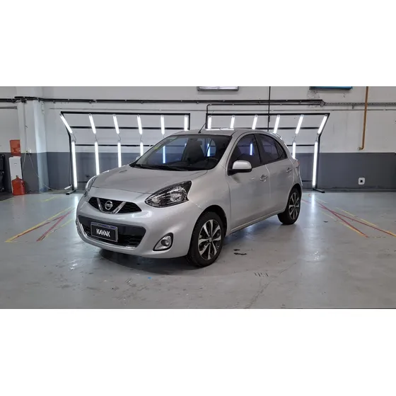 Nissan March 1.6 Advance