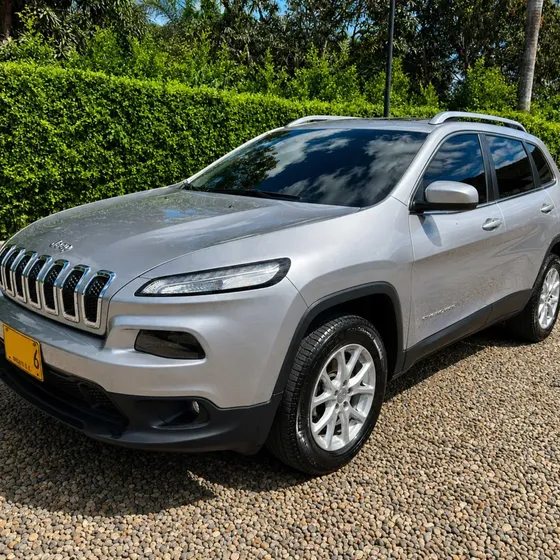 Jeep Cherokee 2017 Limited 3.2 V6 4x4 At