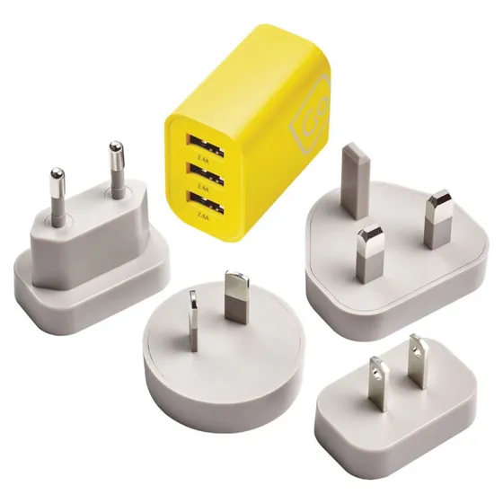Adaptador Universal Con 3 Puertos Usb-a 2.4a