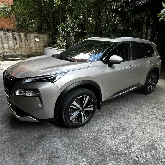 Nissan X-trail E-power 2025 1.5 Exclusive E-4orce