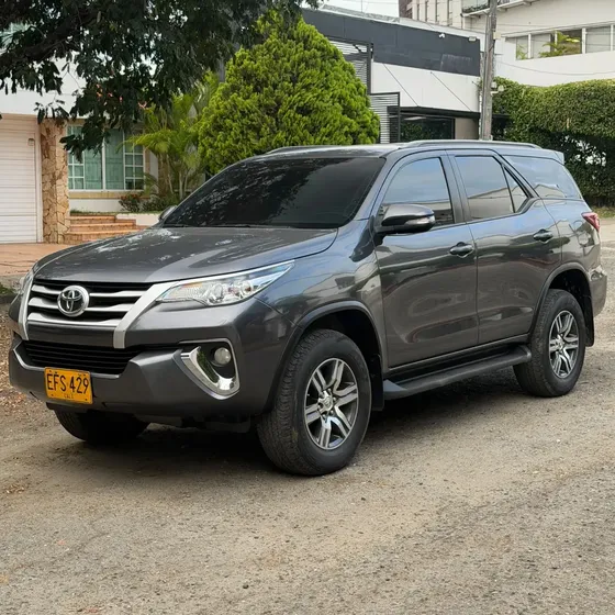 Toyota Fortuner 2018 2.7 Street