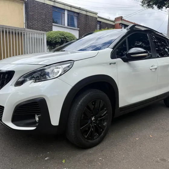 Peugeot 2008 2024 1.6 Style