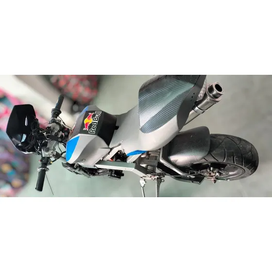 Es Una Motocicleta Armada