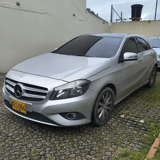 Mercedes-Benz Clase A 2013 1.6 A 200