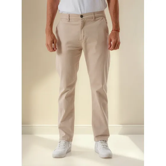 Pantalón District Chino The Wall Gabardina Semi Elastizada