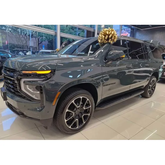 Chevrolet Suburban 5.3 Rst 4x4 At
