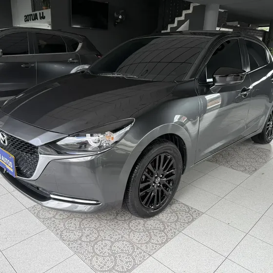 Mazda 2 2024 Carbón Ediccion