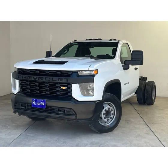 Chevrolet Silverado 6.6 3500 Chasis Cab V8 At