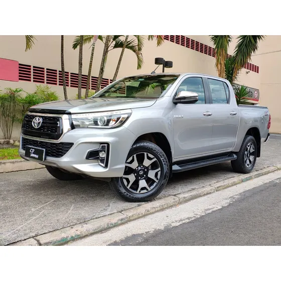 Toyota Hilux 2.8 Srx 4x4 Cd 16v Diesel 4p Automático