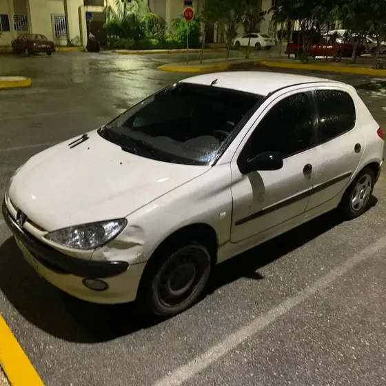 Peugeot 206 2002 1.4 5p Xr Mt