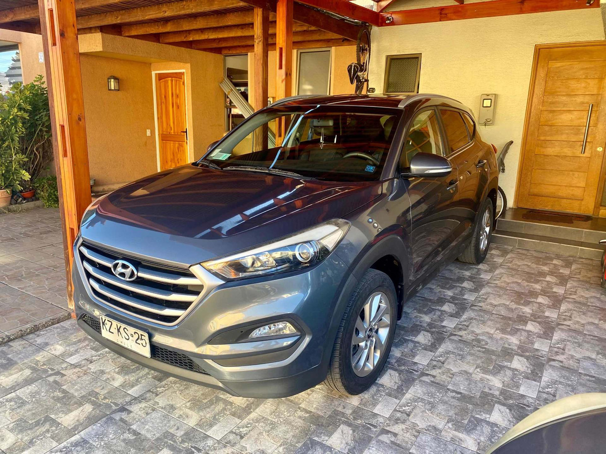 Hyundai Tucson 2.0 Manual