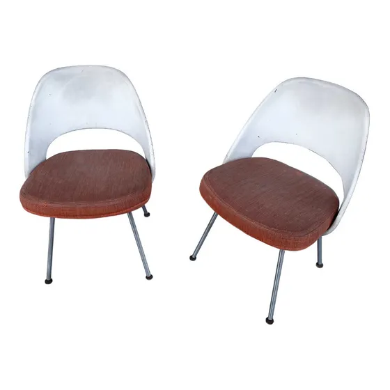 Par Cadeira Antiga Saarinen Executive Com Selo Forma