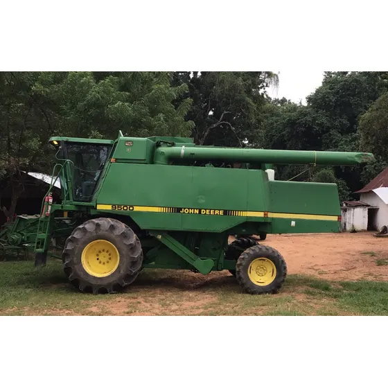 Cosechadora John Deere 9500 Con Cabezal De Maiz Y Sorgo 