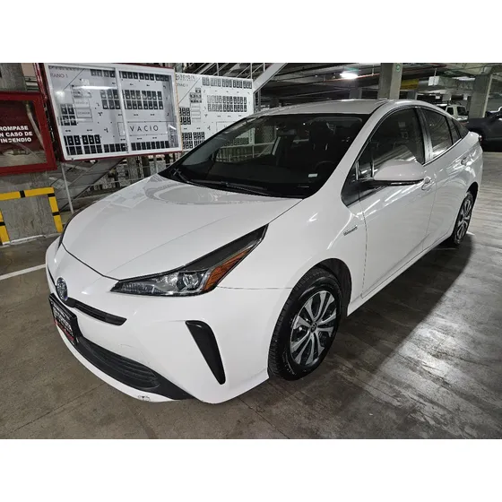 Toyota Prius 1.8 Base Cvt