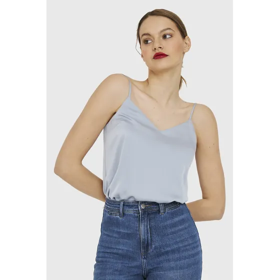 Top Básico Tipo Satín Celeste Nicopoly