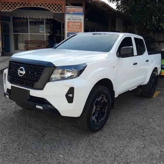 Nissan Frontier 2022 2.5 4x4 Doble Cabina