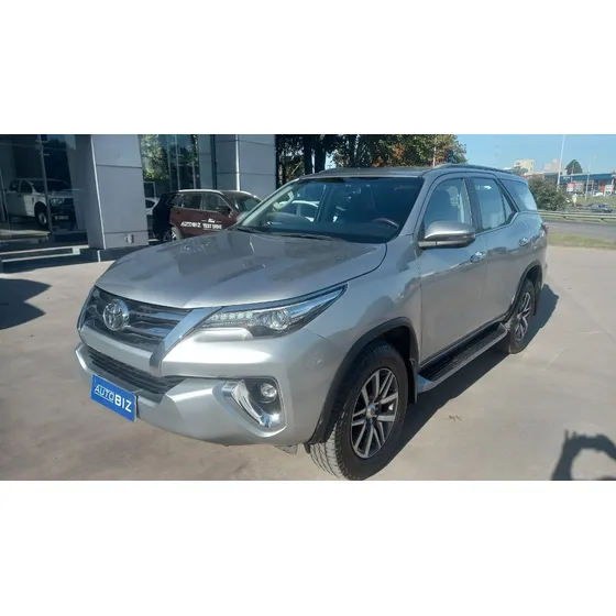Toyota Hilux Sw4 2.8 Srx 177cv 4x4 7as