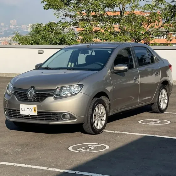 Renault Logan 2016 Privilege Dynamique 1.6 4x2