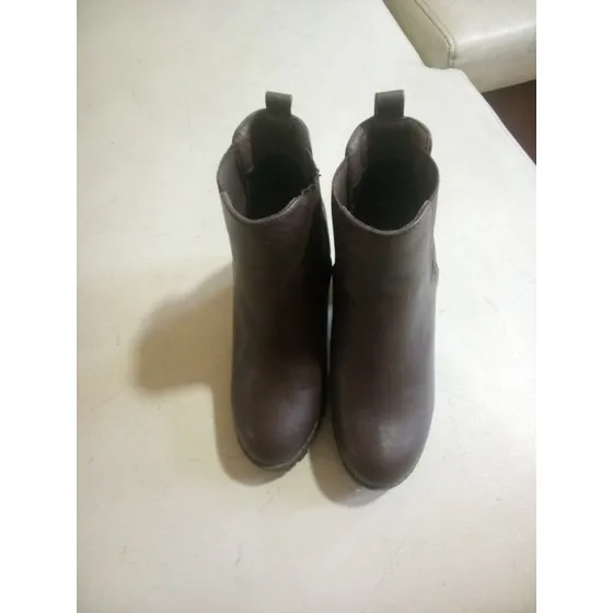 Bellas Botas Marrón Talla 37 Como Nuevas. Puestas Una Vez