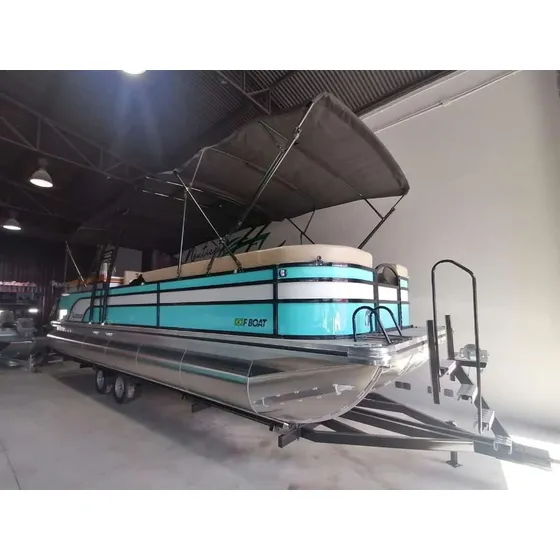Barco De Aluminio Soldado De 9.500m Flutuante Trimarã 
