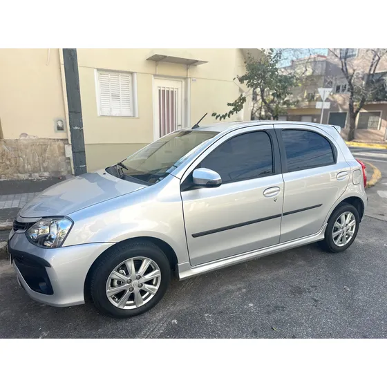 Toyota Etios 1.5 Xls 6m/t
