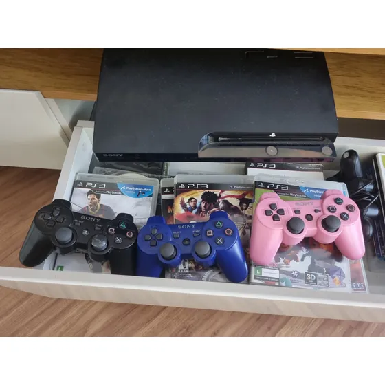 Sony Playstation 3 Slim Ps3 Play 3 500gb  3 Controle + 2 Controles Movimento +  2 Armas+ 10 Jogos