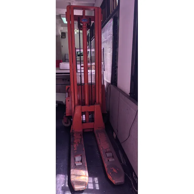 Elevador Vertical Bt 3kw Capacidad 1000 Kg