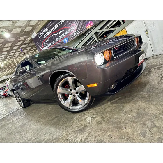 Dodge Challenger 5.7 Rt V8 Piel Q-c At
