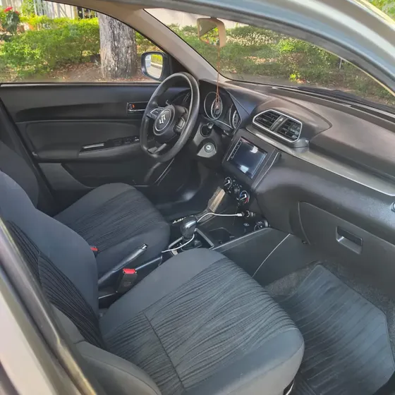 Suzuki Swift 2023 1.2 Dzire At