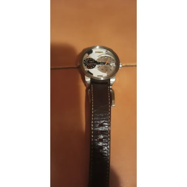 Reloj Diesel Usado