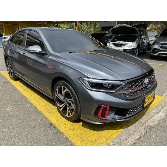 Volkswagen Jetta 2.0 Gli
