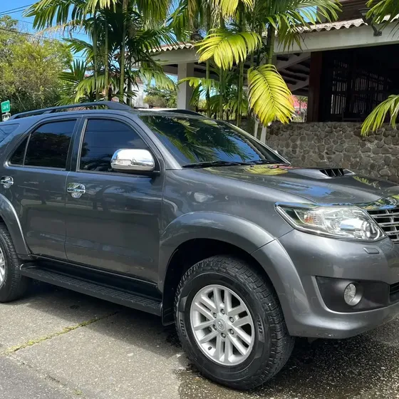 Toyota Fortuner 2015 3.0 Srv Euro Iv