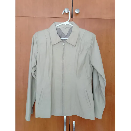 Chaqueta De Puro Cuero, Para Dama, Marca: Bizantino. Nueva.