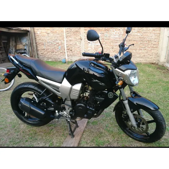 Yamaha  Fz 16