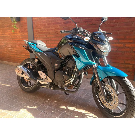 La Moto Está Nueva Tiene Solo 12 Km Reales Es 2020 Pat 2022