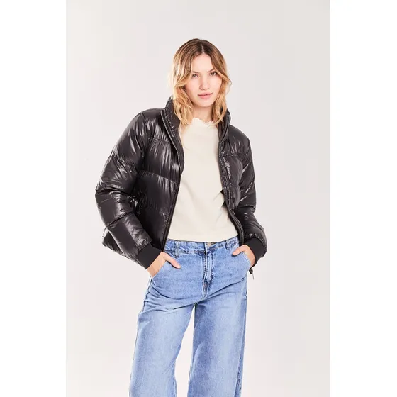Campera Corta Puffer De Nylon Negro Koxis Mujer