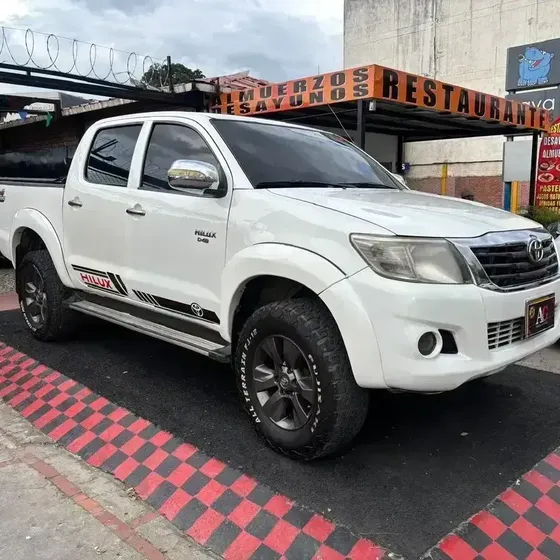 Toyota Hilux 2011 2.5 Mt 4x4 Diesel