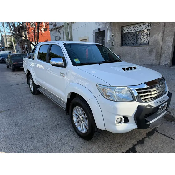 Toyota Hilux Pick-up 3.0 Cd Srv 171cv 4x4