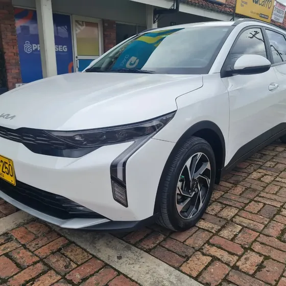 Kia K3 Cross 2025 Zenith 1.6cc At Aa 4x2