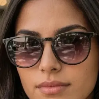 Óculos De Sol Feminino Redondo Blogueira Herica Protção Uv40 Ovalado Preto Brilh
