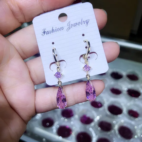 Pendientes Largos En Forma De Lágrima Con Circonitas Cúbicas