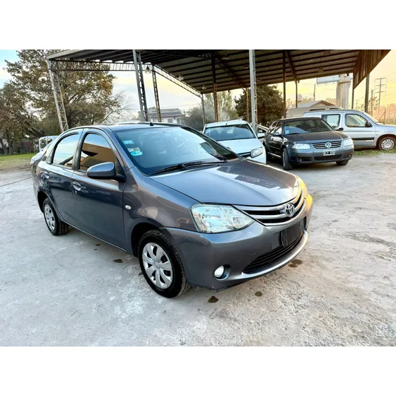 Toyota Etios 1.5 Sedan Xs