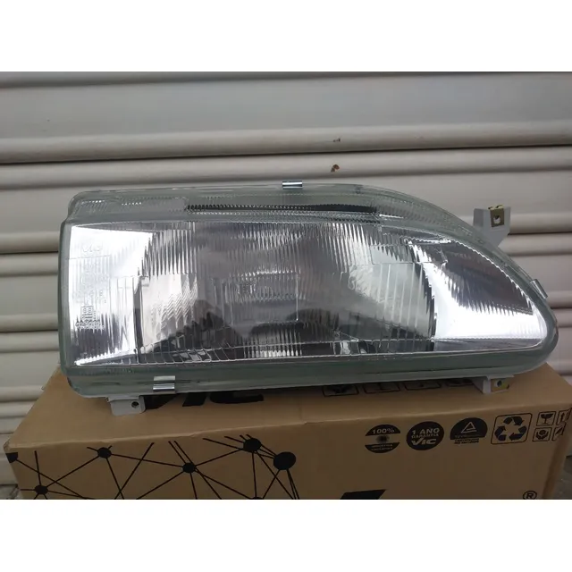 Faro Renault 19 