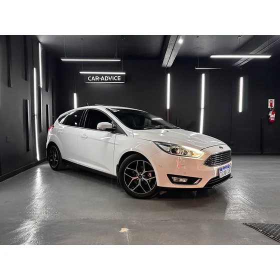 Ford Focus 2.0 Titanium At 5p L16